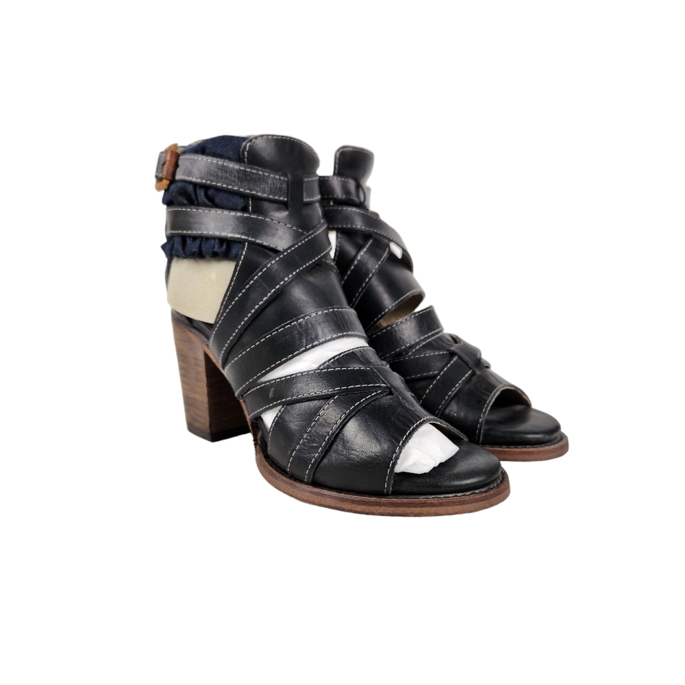 NWOB NEVER WORN Freebird Claw Black Leather Women's Size 8